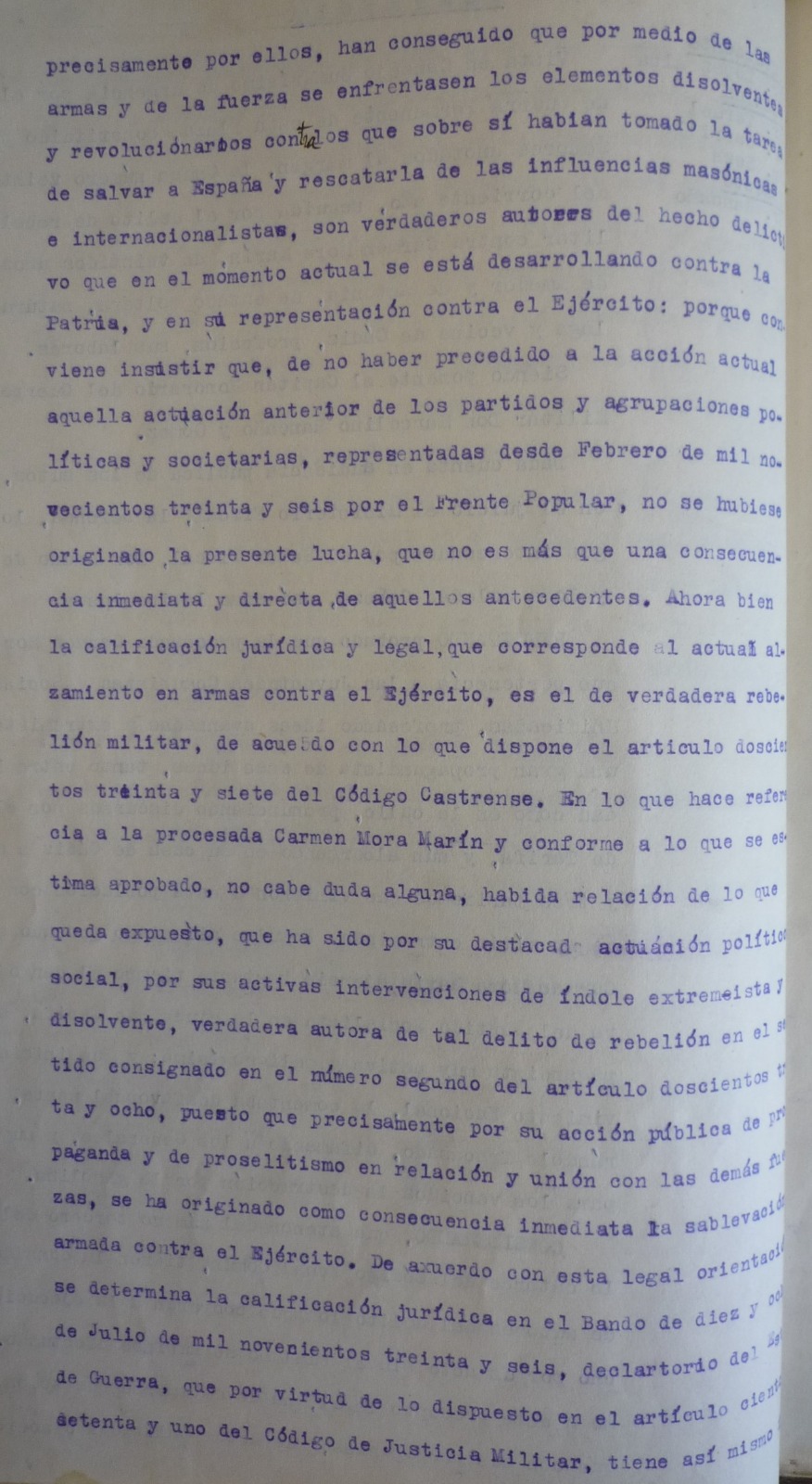 Texto de la sentencia Procedimiento sumarísimo de urgencia nº29 contra Carmen Mora Martin, que resultó condenada a muerte y pasada por las armas.